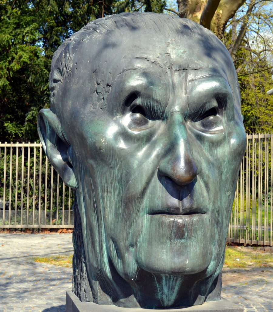 sculpture-2201957_1920